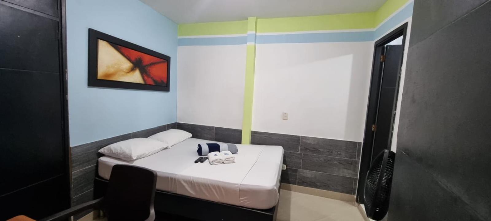 Hotel Laureles Home Medellín Dış mekan fotoğraf
