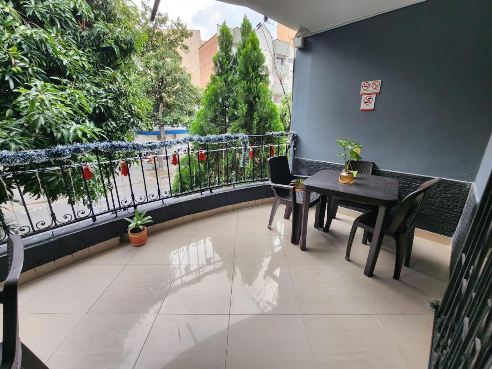 Hotel Laureles Home Medellín Dış mekan fotoğraf