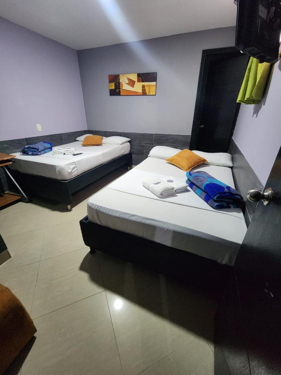Hotel Laureles Home Medellín Dış mekan fotoğraf