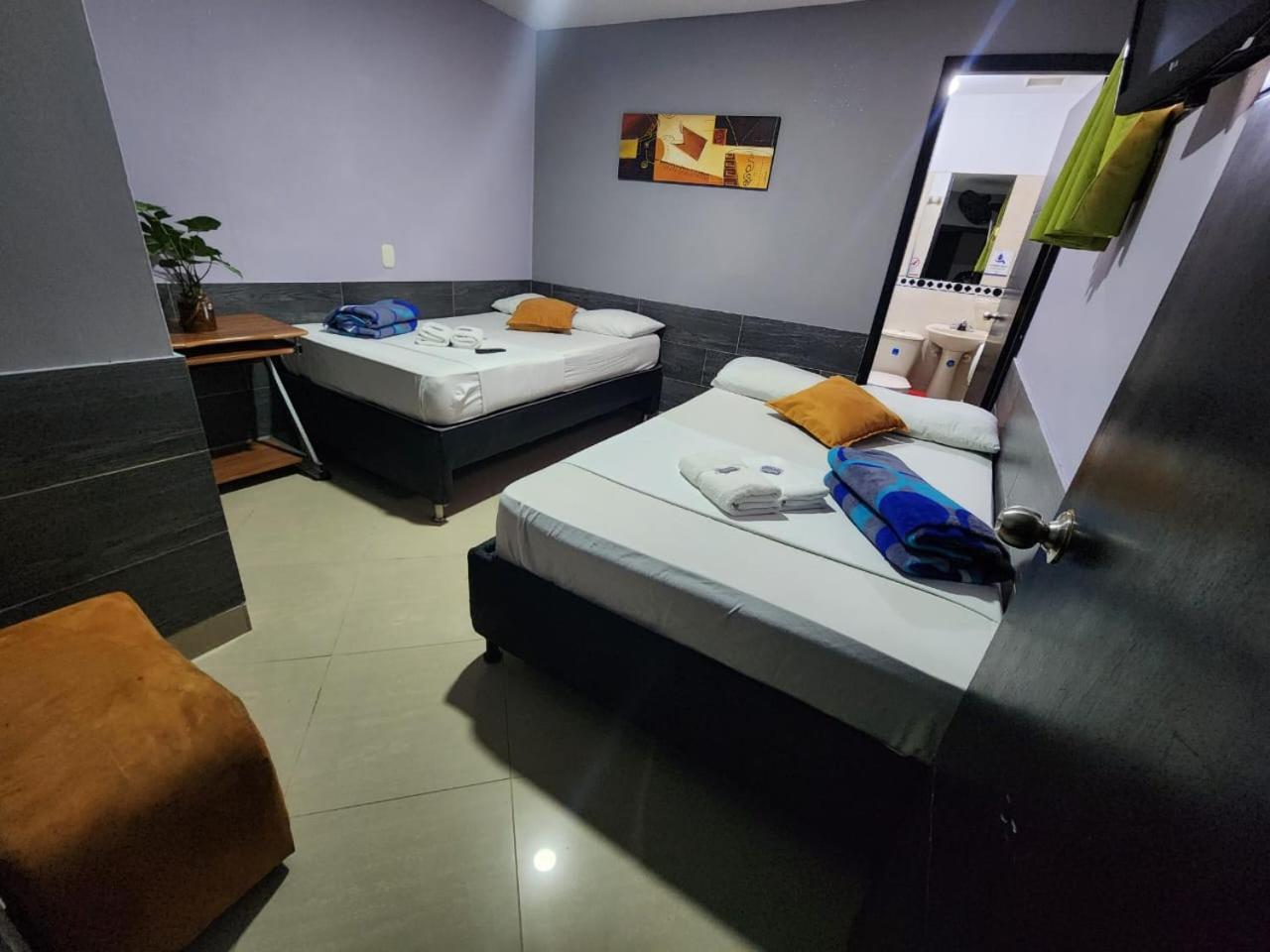Hotel Laureles Home Medellín Dış mekan fotoğraf