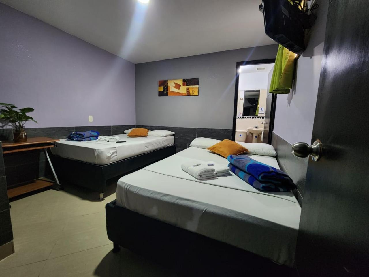Hotel Laureles Home Medellín Dış mekan fotoğraf