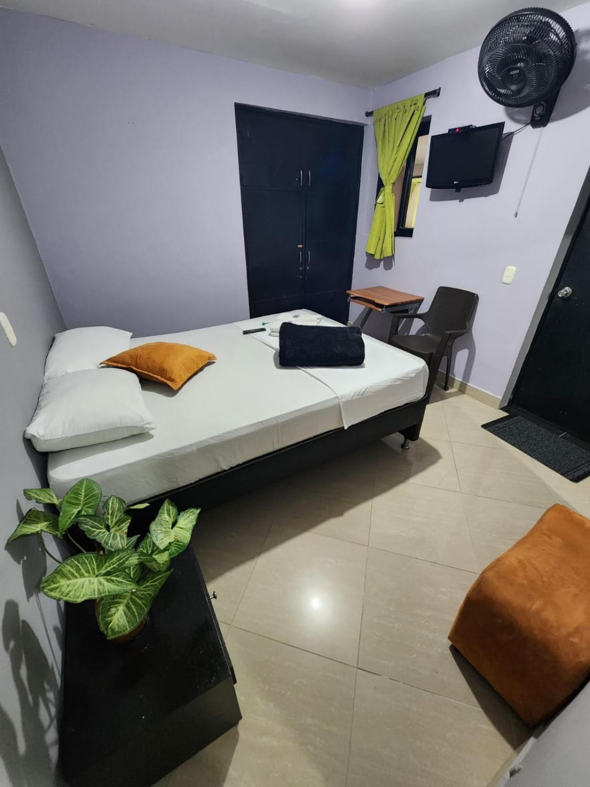 Hotel Laureles Home Medellín Dış mekan fotoğraf