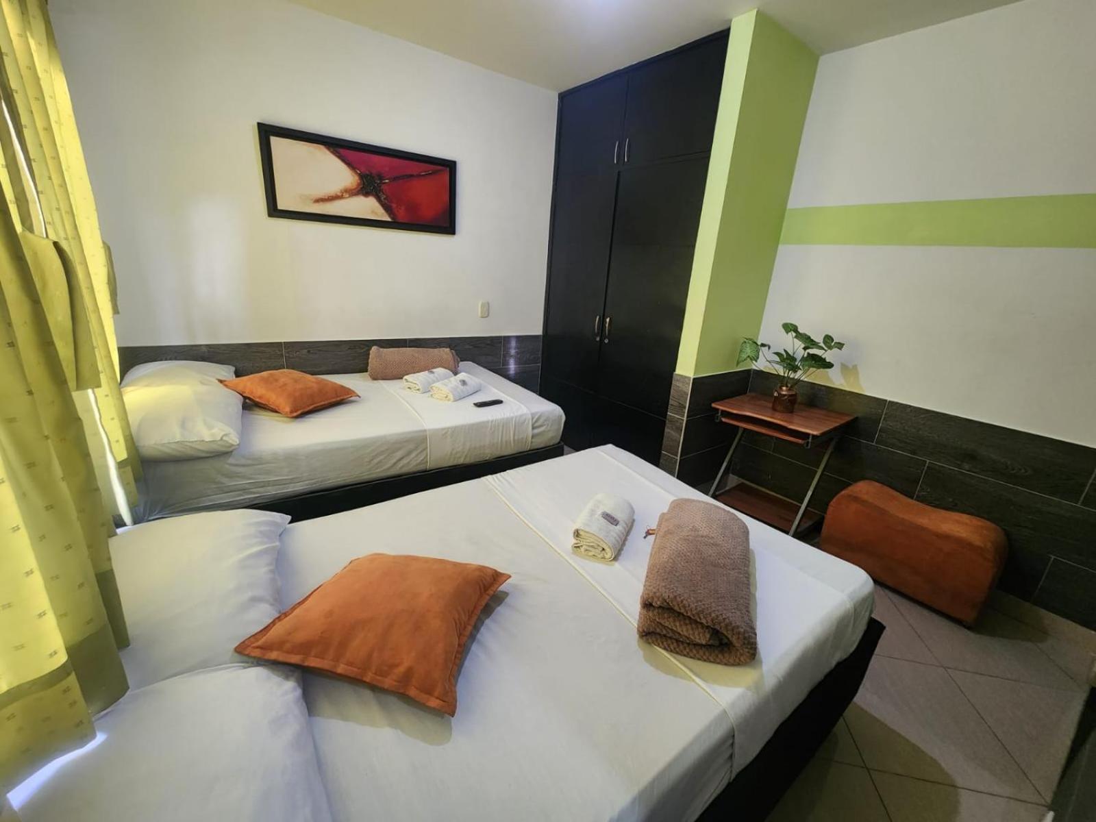 Hotel Laureles Home Medellín Dış mekan fotoğraf