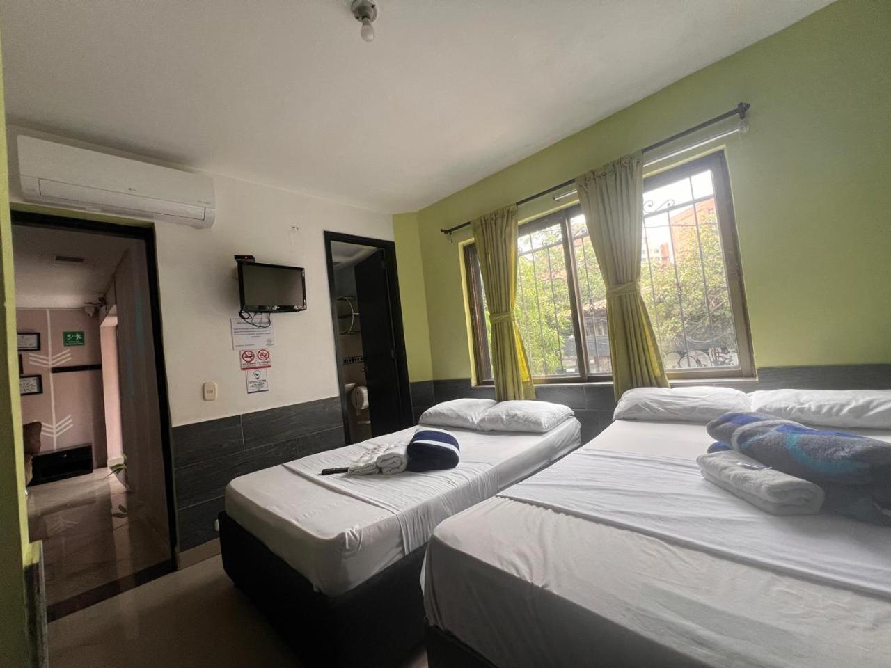 Hotel Laureles Home Medellín Dış mekan fotoğraf